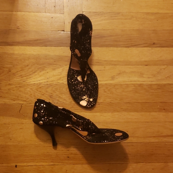 Metallic and Suede Thong Sandals - Picture 2 of 3